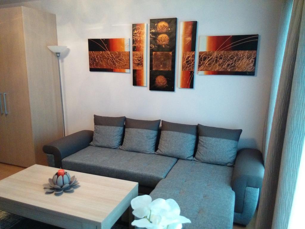 Apartment Villa Ksenija Ostend Room photo